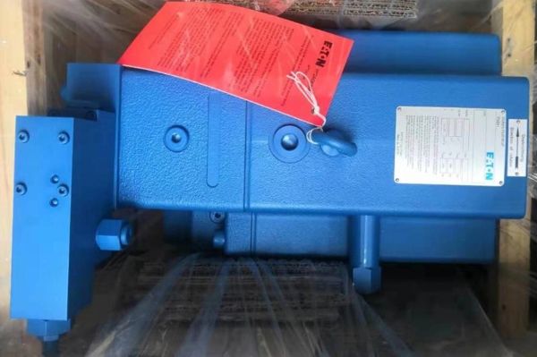 pvxs-090-m-r-df-0000-000；伊頓威格士VICKERS柱塞泵