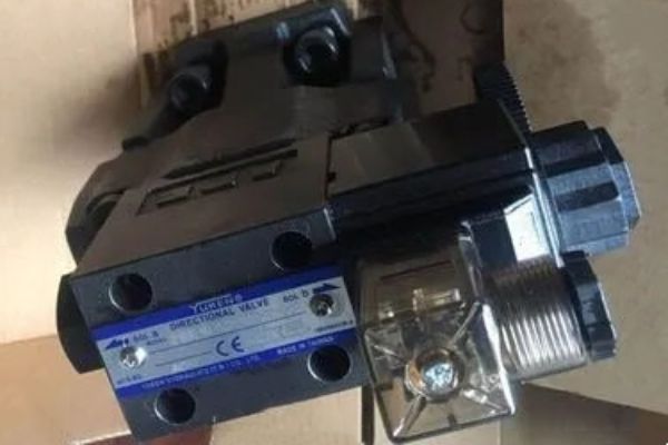 日本油研（Yuken）電液伺服閥與單向調速閥的技術解析